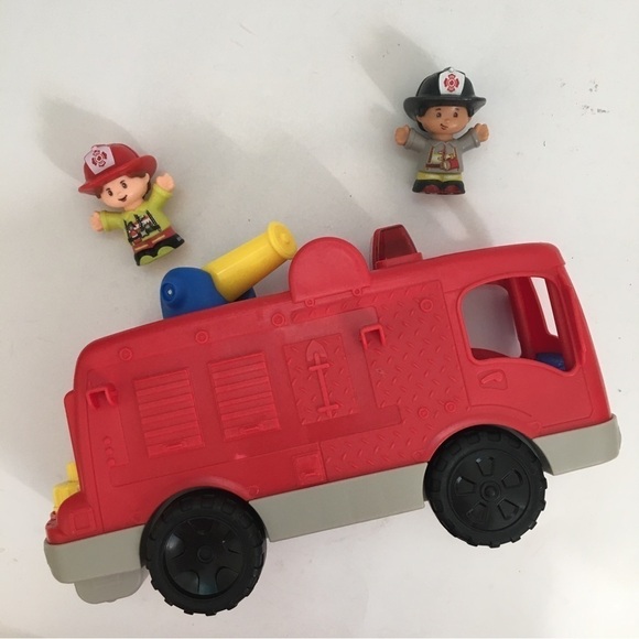 Little People Fisher Price Musical Fire Truck With Working Lights 2 Figures - Picture 3 of 15